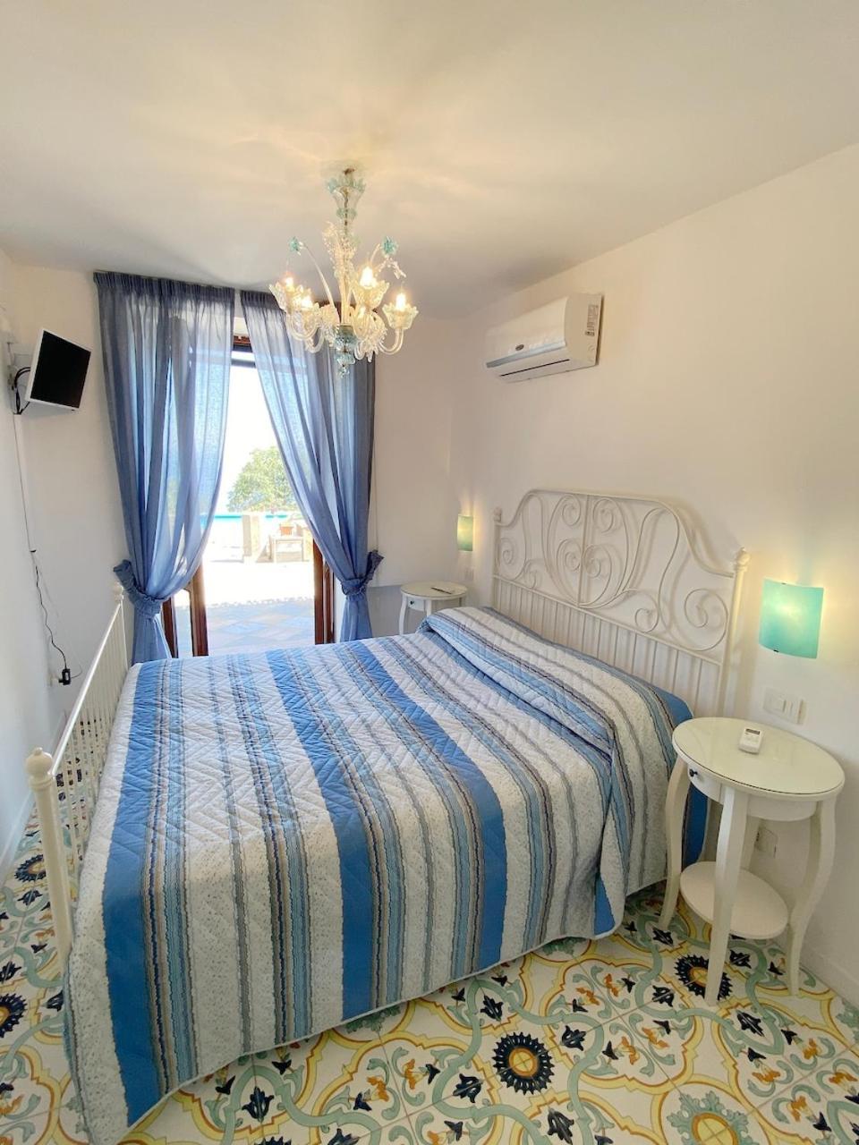 Villa Amalu Capri Piscina E Giardino Exterior foto